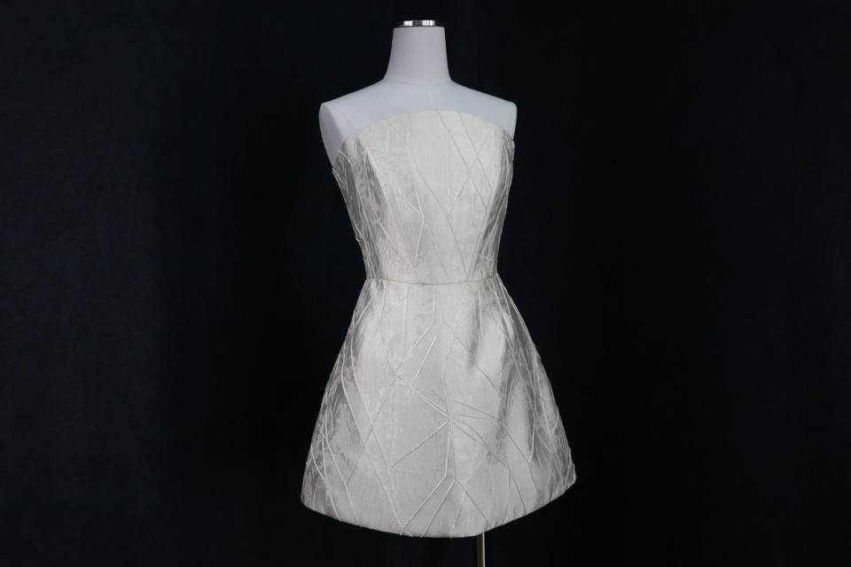 Short reception dress no flowe
