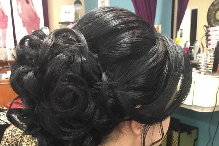 Hidden Beauty Salon & Mesi Cuts