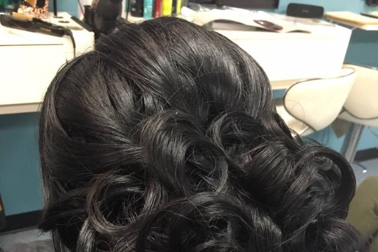 Hidden Beauty Salon & Mesi Cuts