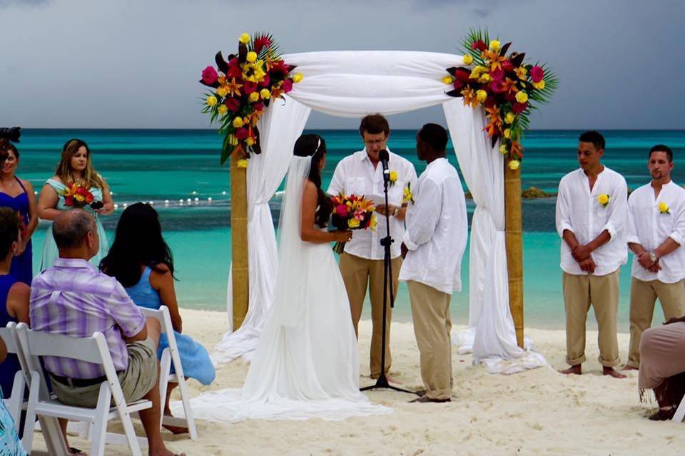 1 Luxury Destination Wedding & Honeymoon Experts