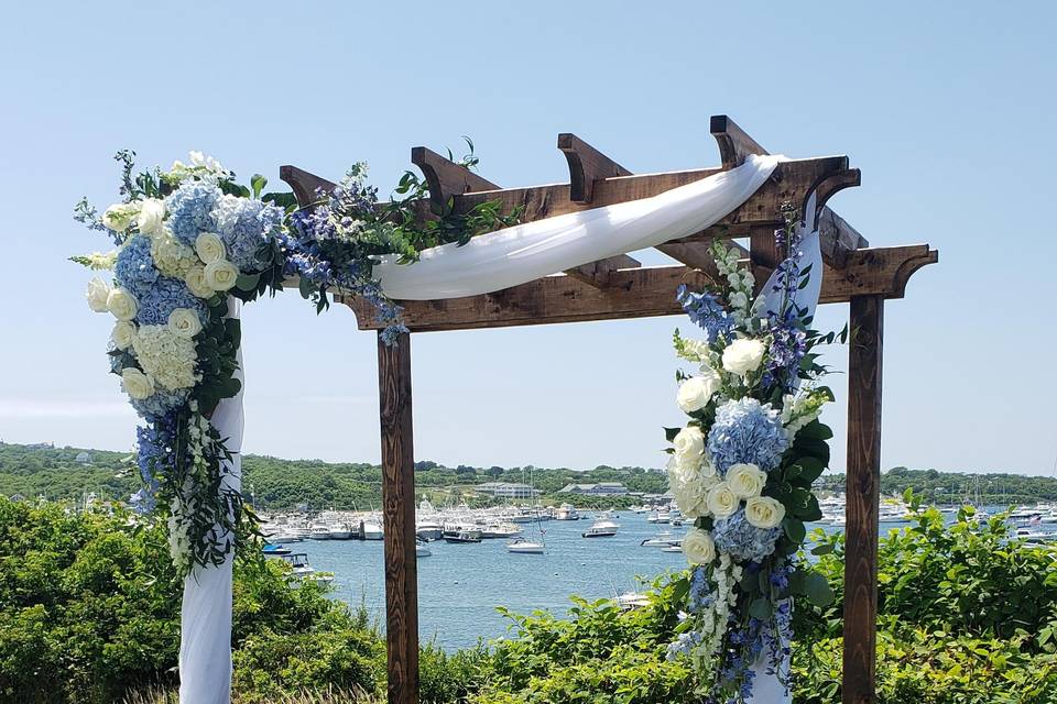 Wooden Arch / Chuppah