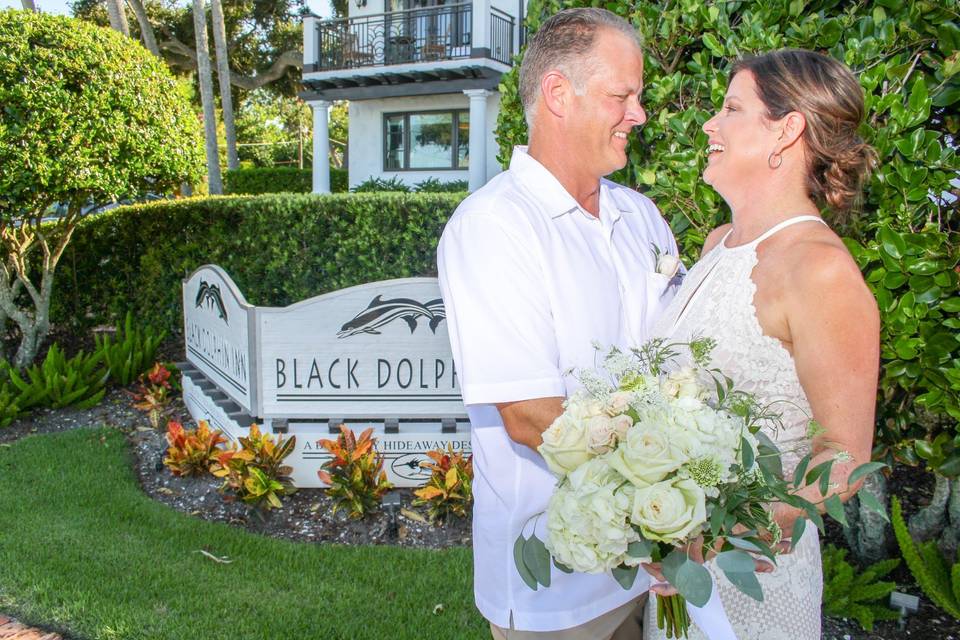 Black Dolphin Inn Couple