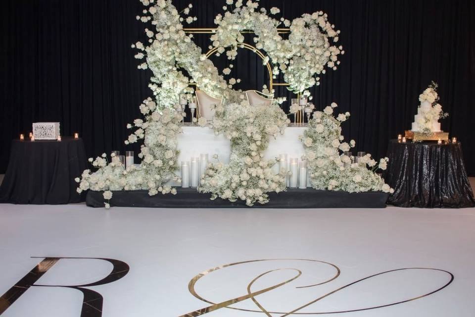 Balck & White Decor