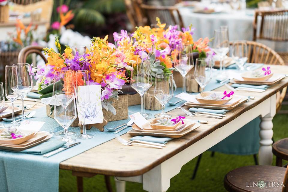 Table set-up with centerpiece