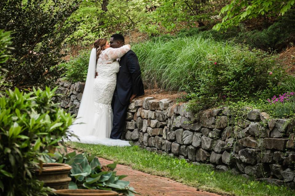 Love bride & groom portraits