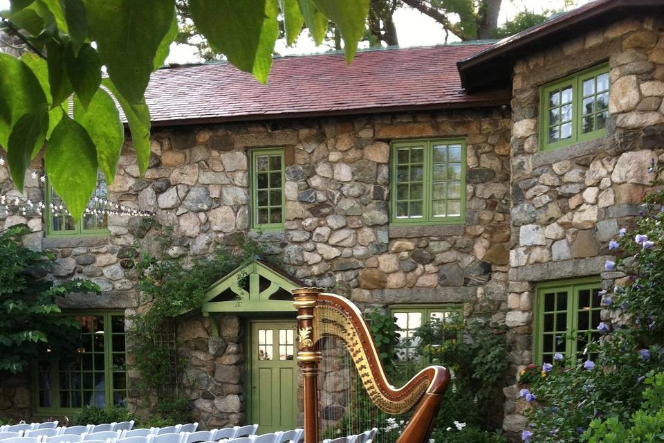 Harp at Willowdale