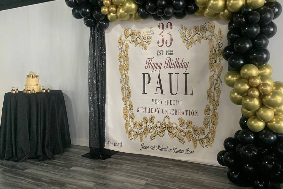Decorative backdrop with balloons