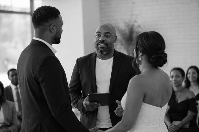 The_Marriage_Spot_WeddingPro_Officiant_2400x1600.png