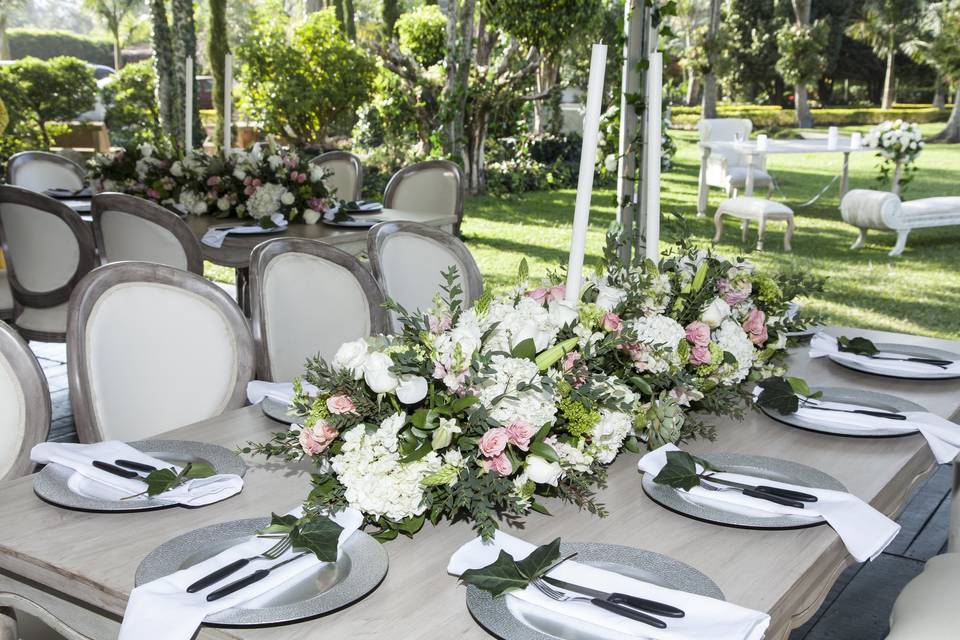 LINA BENDER EVENT AND WEDDING PLANNER