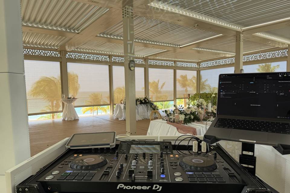 Dj Set Up