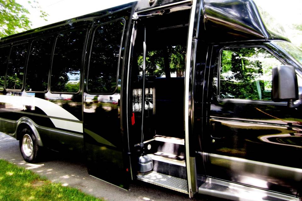 Sutton Luxury Limousine