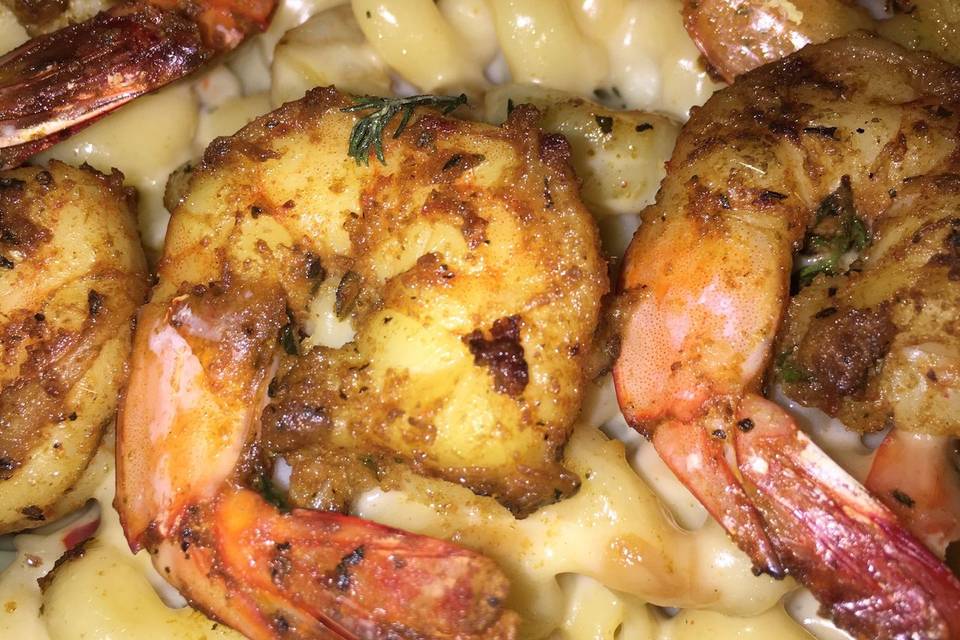 3Cheese Jerk shrimp Skillet Mac n Cheese