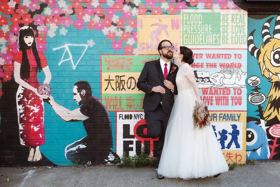 Graffiti wall bride and groom