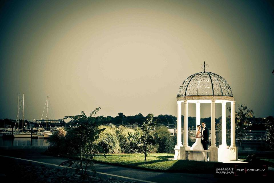 Venezia Waterfront Banquet Facility & Restaurant