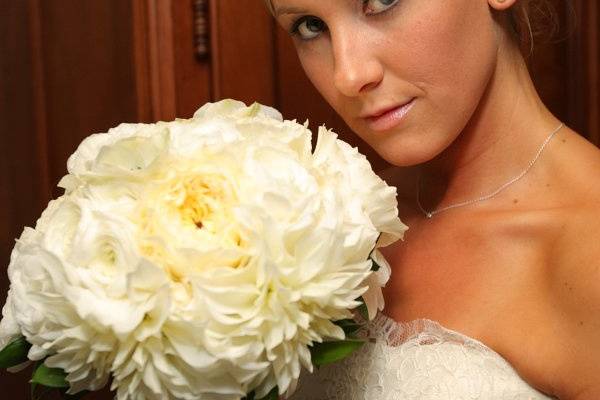 Bride - natural and pure
