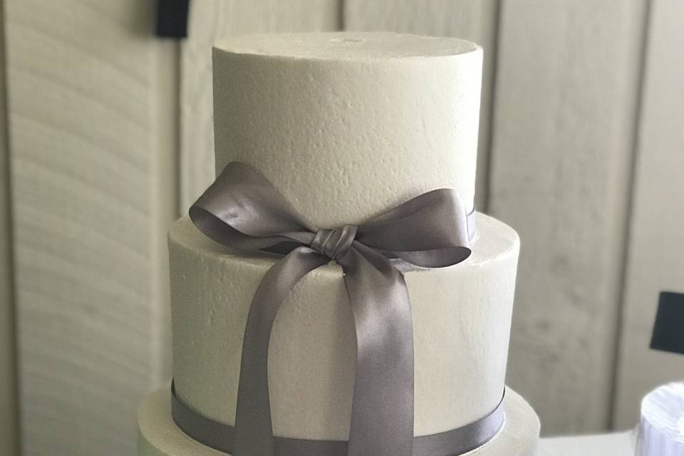 Grey ribbon cake