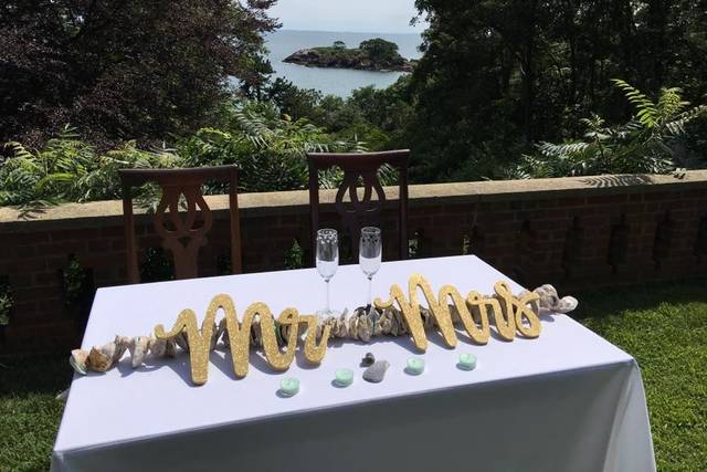 Sweetheart table
