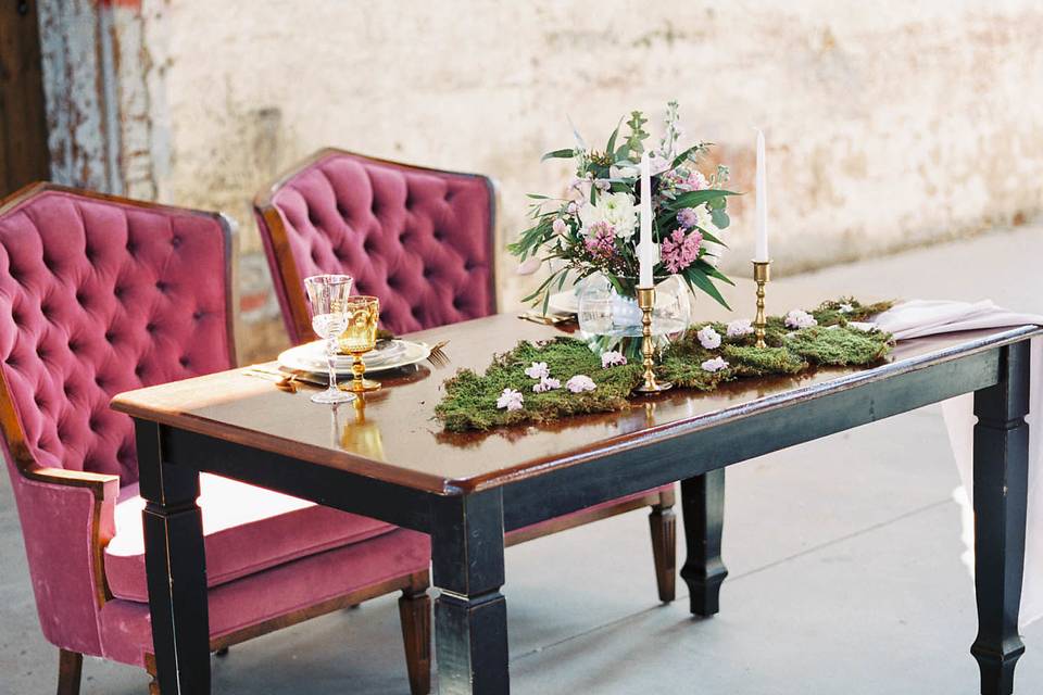 Sweetheart table arrangement