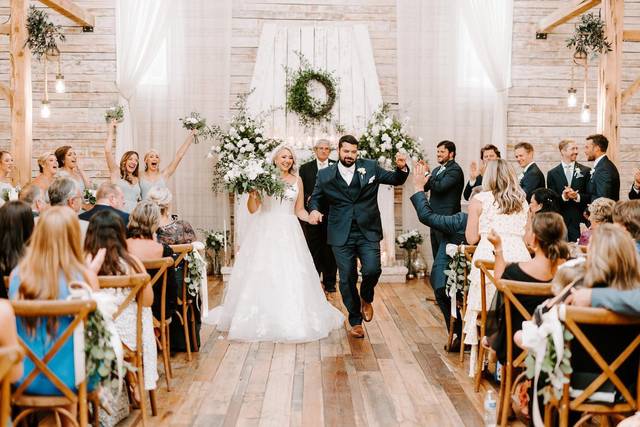 Newlyweds in Grand Hall