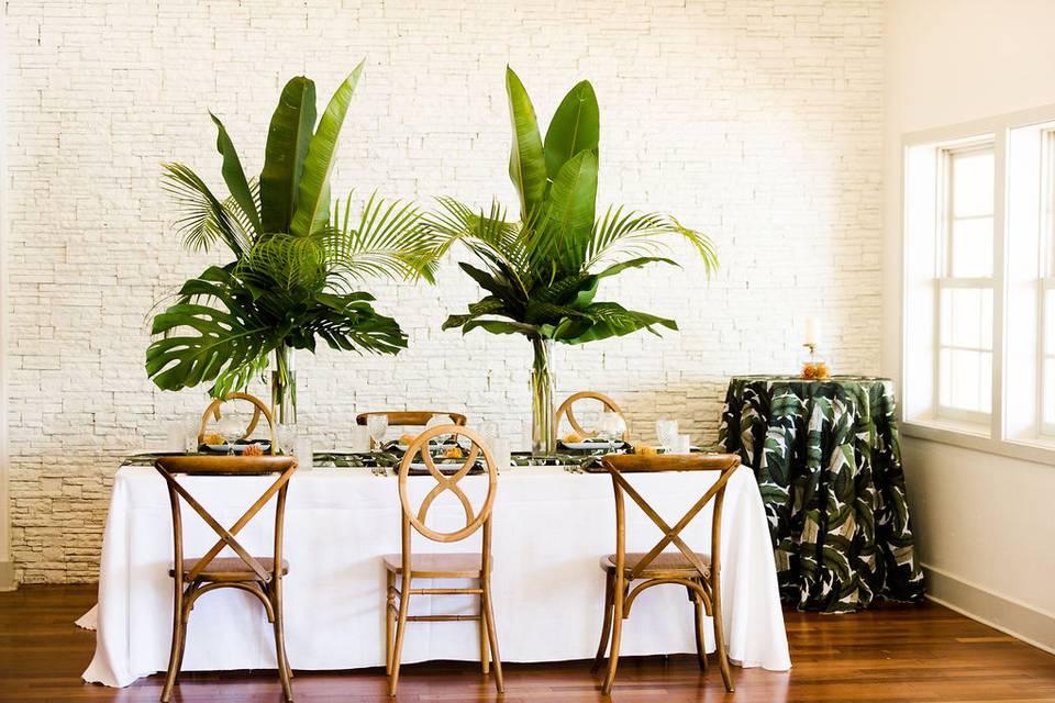 Intimate Tropical Dinner