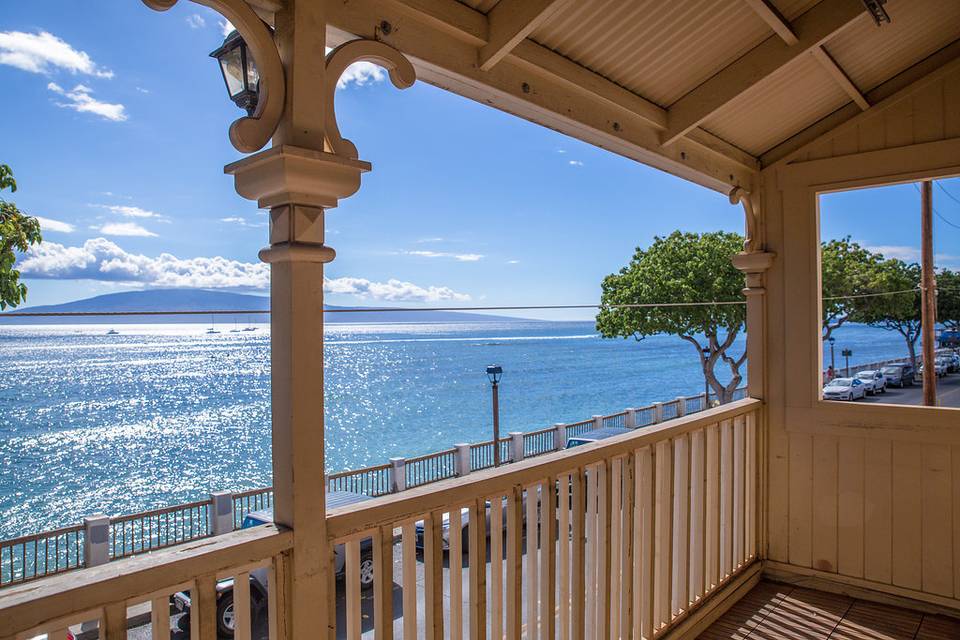 Lahaina Loft