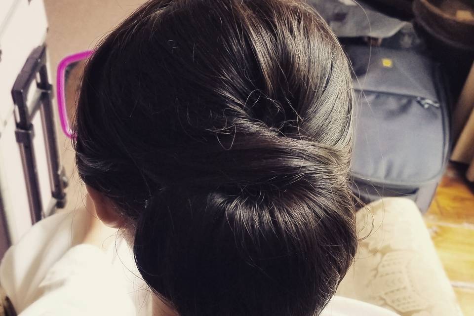 Simple wedding bun