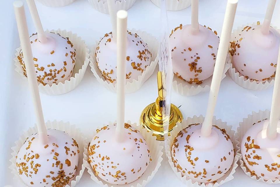 Rose Gold Cakepops