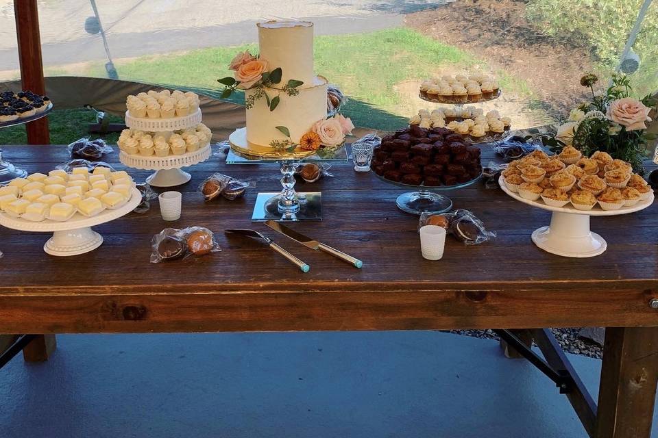 Dessert table 4