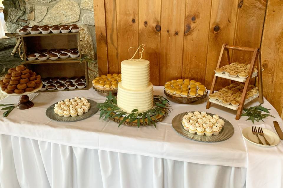 Dessert table 2