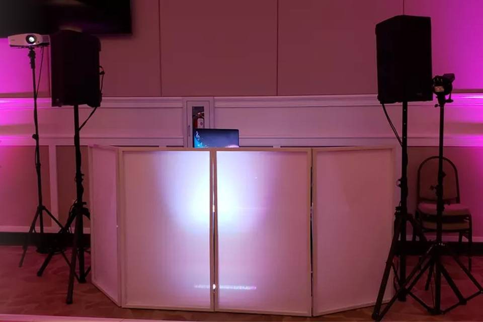 DJ setup - custom lighting