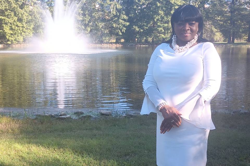 Minister Rita Slider