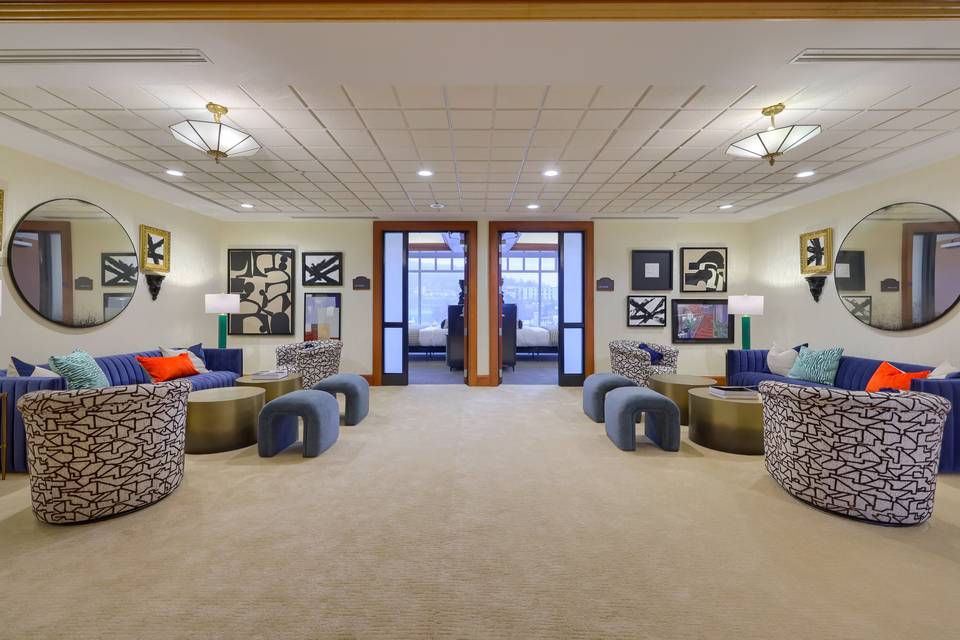 6th Floor Suites Common Area