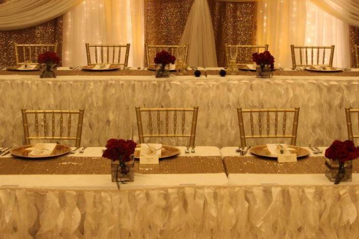 Long table setting