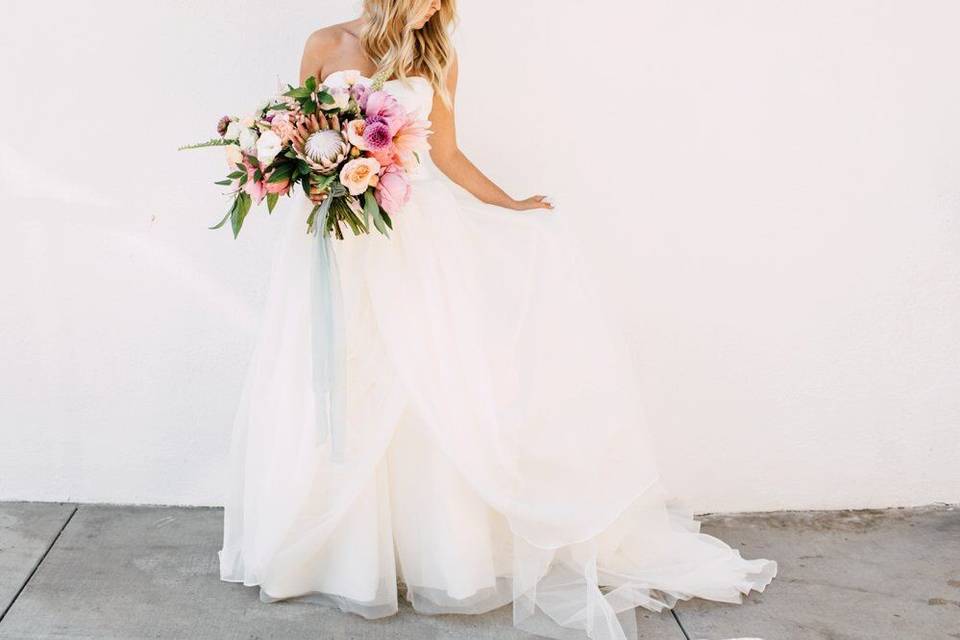 Ellis & Elliot | Casino San Clemente | Plum & Oak Photo | The Dainty Lion | Adore Folklore | Samantha Louise Moments
