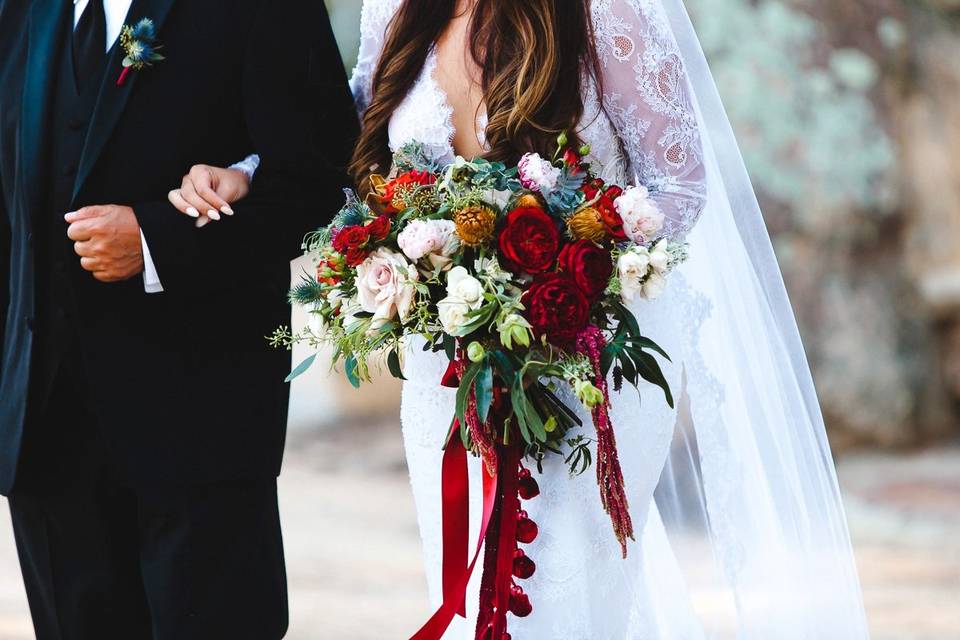 Arlyne & Weston | Secluded Garden Estate | Temecula | Priscilla Frey Photography | Blooms by Breesa Lee | Samantha Louise Moments