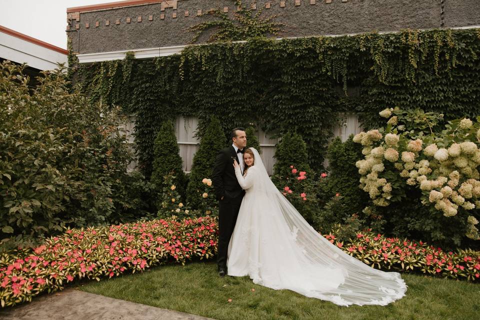 Rose Garden Courtyard