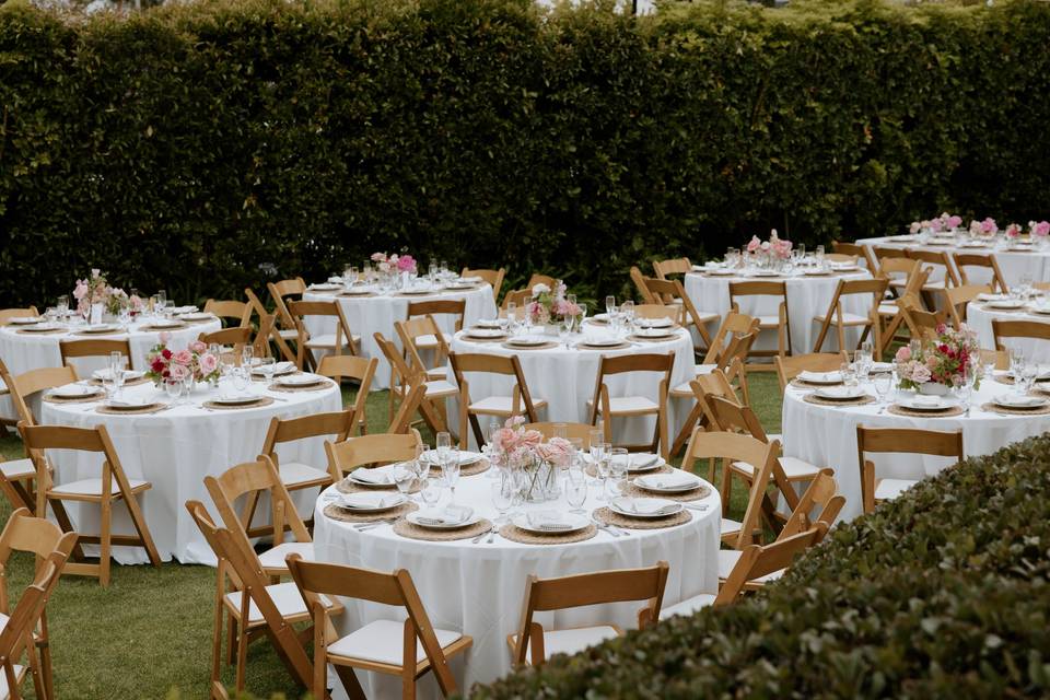 Personal Touch Dining