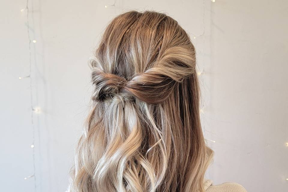 Sacramento Bridal Hair stylist