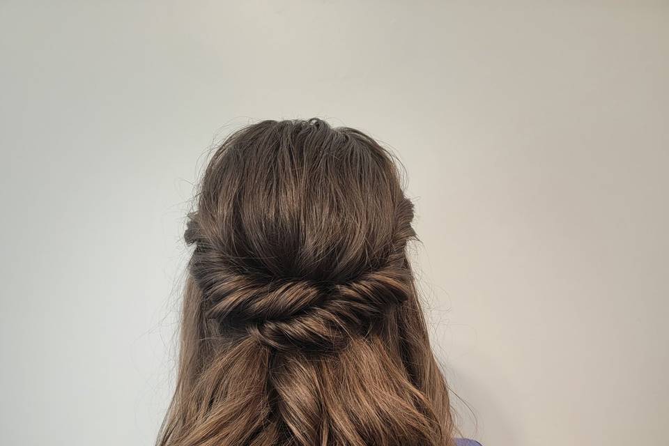 Sacramento Bridal Hair stylist