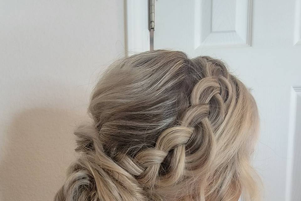 Sacramento Bridal Hair stylist