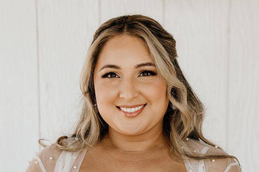 Sacramento Bridal Hair stylist