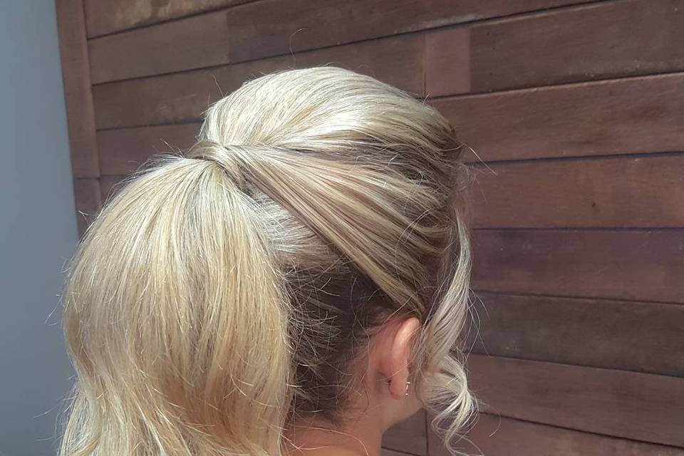 Sacramento Bridal Hair stylist