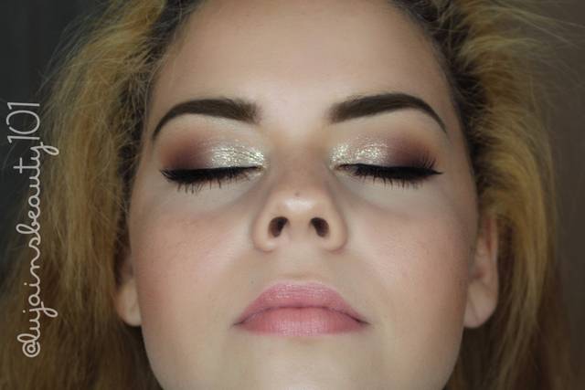 Long eyelashes