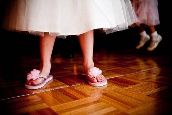 Wedding attendant sandal