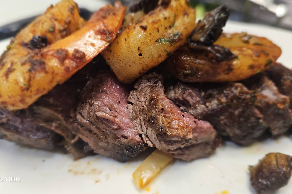 Filet and Shrimp.jpeg