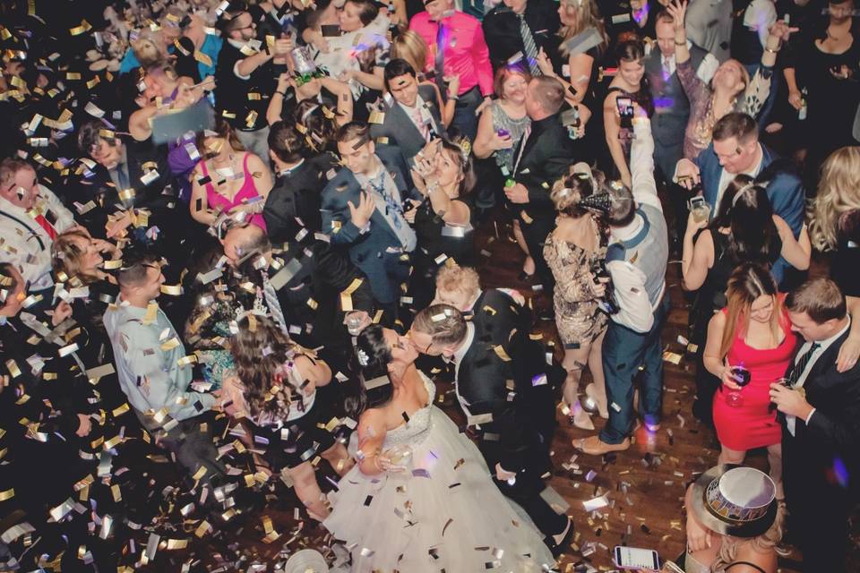 NYE Wedding w/ Confetti