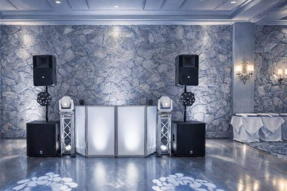 DJ_Setup_2000px_Wide.jpg