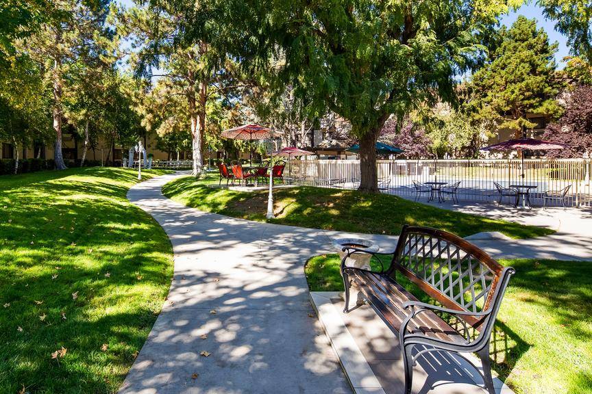 Courtyard walk