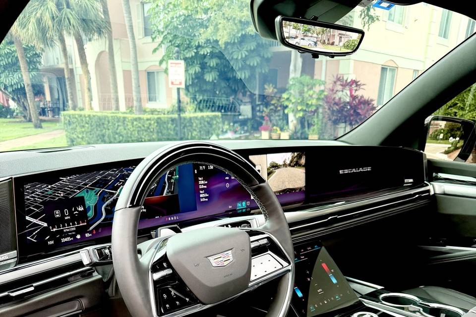 Cadillac Escalade front cabin
