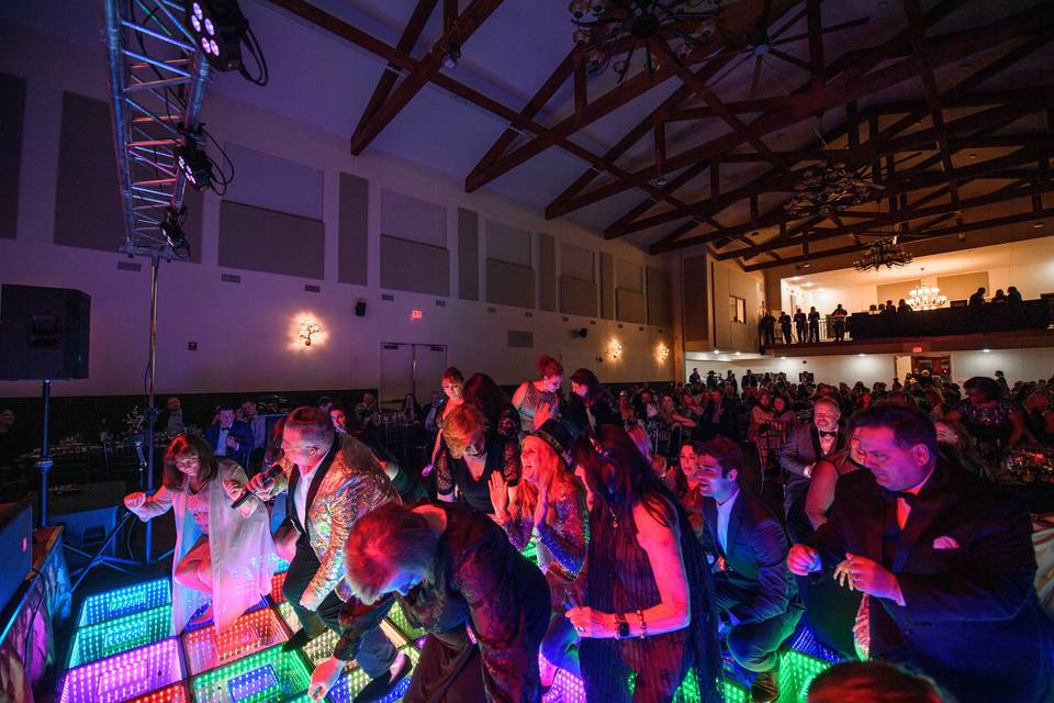 We bring the party to you